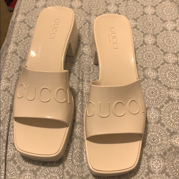 cream gucci sandals